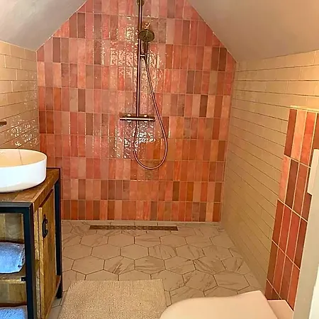 Luxe Finse Kota Met Jacuzzi En Saunabarrel De Zandhoef Lodge