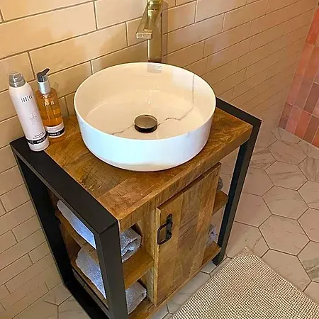 Luxe Finse Kota Met Jacuzzi En Saunabarrel De Zandhoef