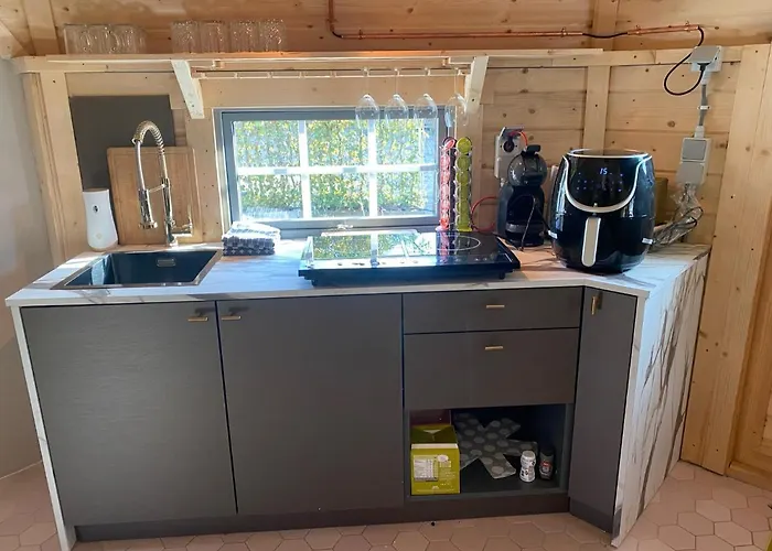 Luxe Finse Kota Met Jacuzzi En Saunabarrel De Zandhoef * אירסל