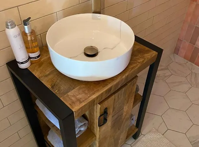 Luxe Finse Kota Met Jacuzzi En Saunabarrel De Zandhoef * אירסל
