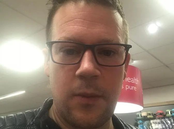 Luxe Finse Kota Met Jacuzzi En Saunabarrel De Zandhoef אירסל