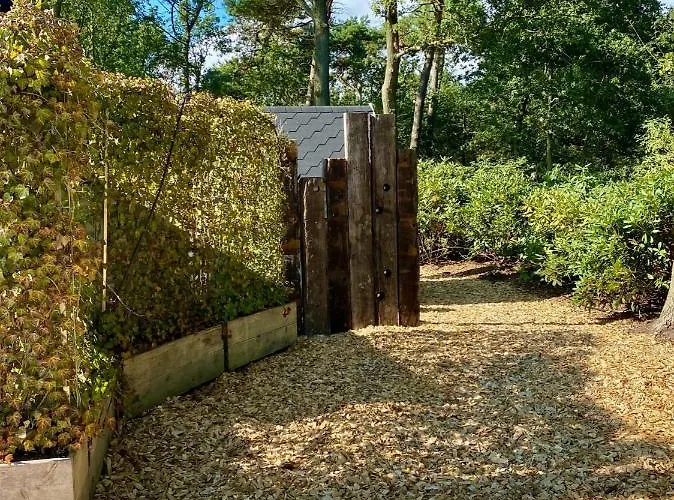 Lodge Luxe Finse Kota Met Jacuzzi En Saunabarrel De Zandhoef Eersel