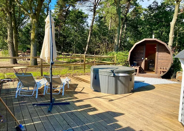 Lodge Luxe Finse Kota Met Jacuzzi En Saunabarrel De Zandhoef